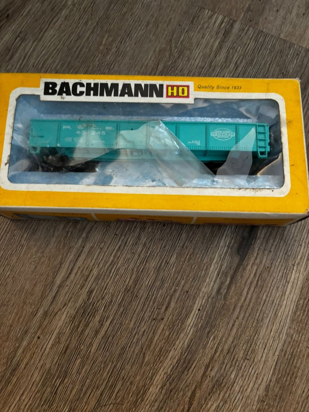 Bachmann HO 42' Steel Gondola Pittsburgh Lake Erie 0945 Railroad Train display